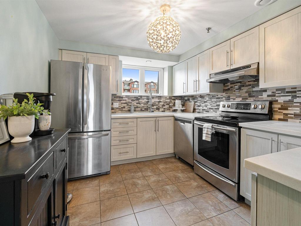 












507 61 Nelsons Landing

,
Bedford,




NS
B4A 3X3

