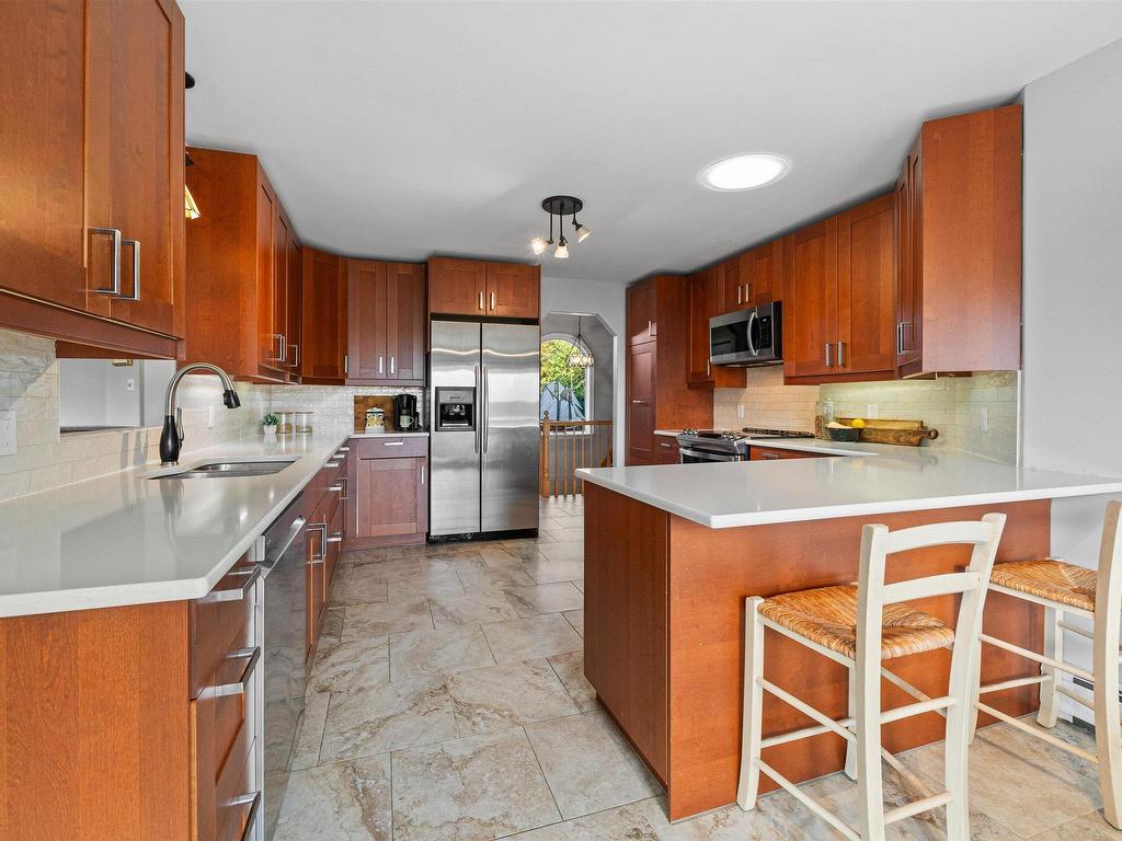 












123 Sarah Ingraham Drive

,
Williamswood,




NS
B3V 1N9

