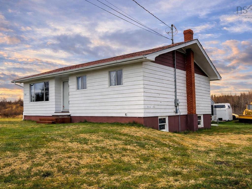 












410 Neville Street

,
Reserve Mines,




NS
B1E 1G5

