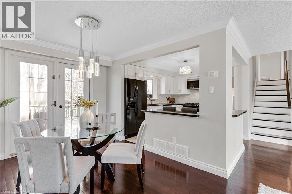 












86 MCGARRY Drive

,
Kitchener,




Ontario
N2N1A4

