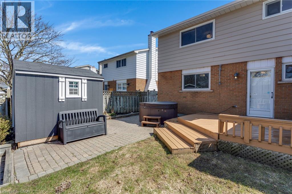 












86 MCGARRY Drive

,
Kitchener,




Ontario
N2N1A4

