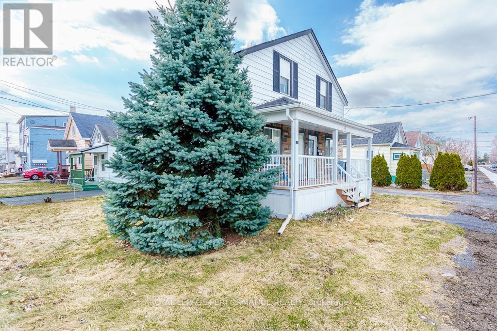 












4 LAUBER AVENUE

,
Cornwall,




Ontario
K6J2V9

