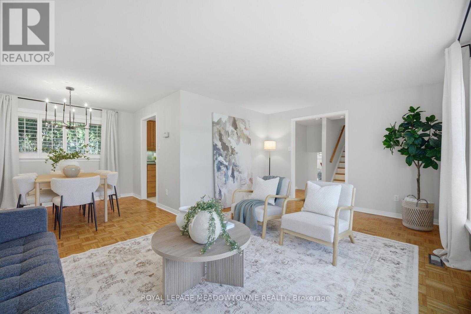 












523 TRAFALGAR COURT

,
Milton,




Ontario
L9T3A8

