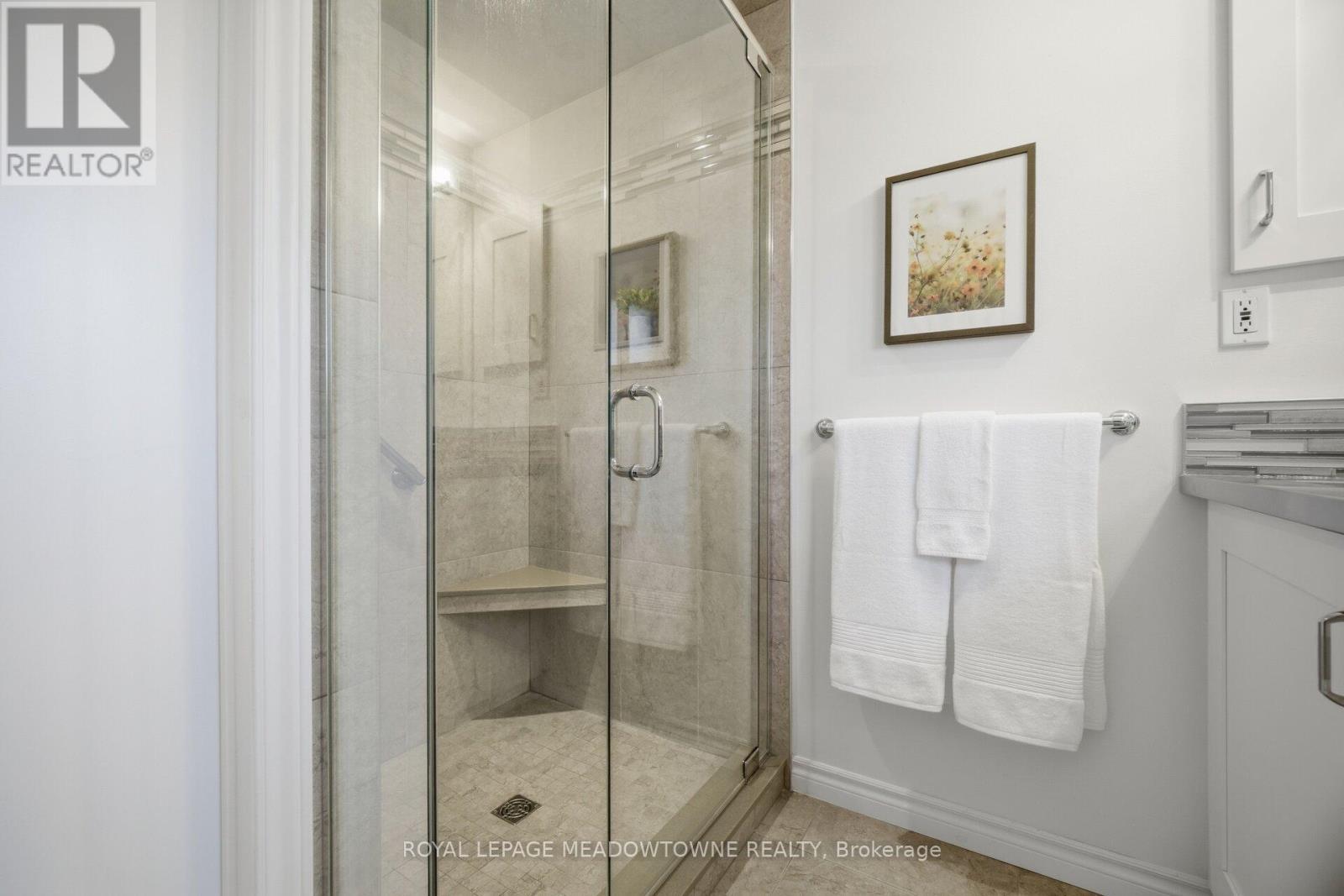 












523 TRAFALGAR COURT

,
Milton,




Ontario
L9T3A8

