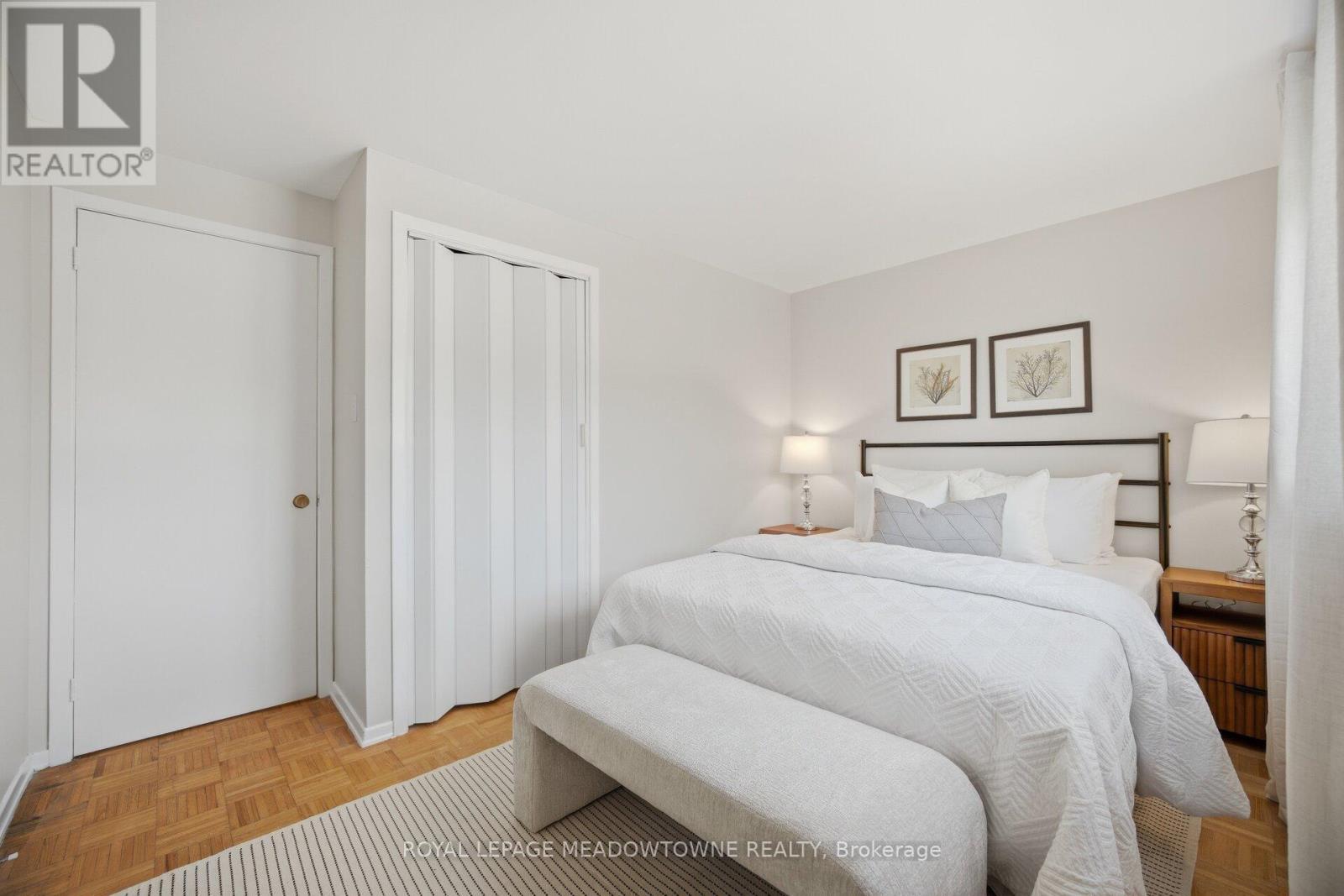 












523 TRAFALGAR COURT

,
Milton,




Ontario
L9T3A8

