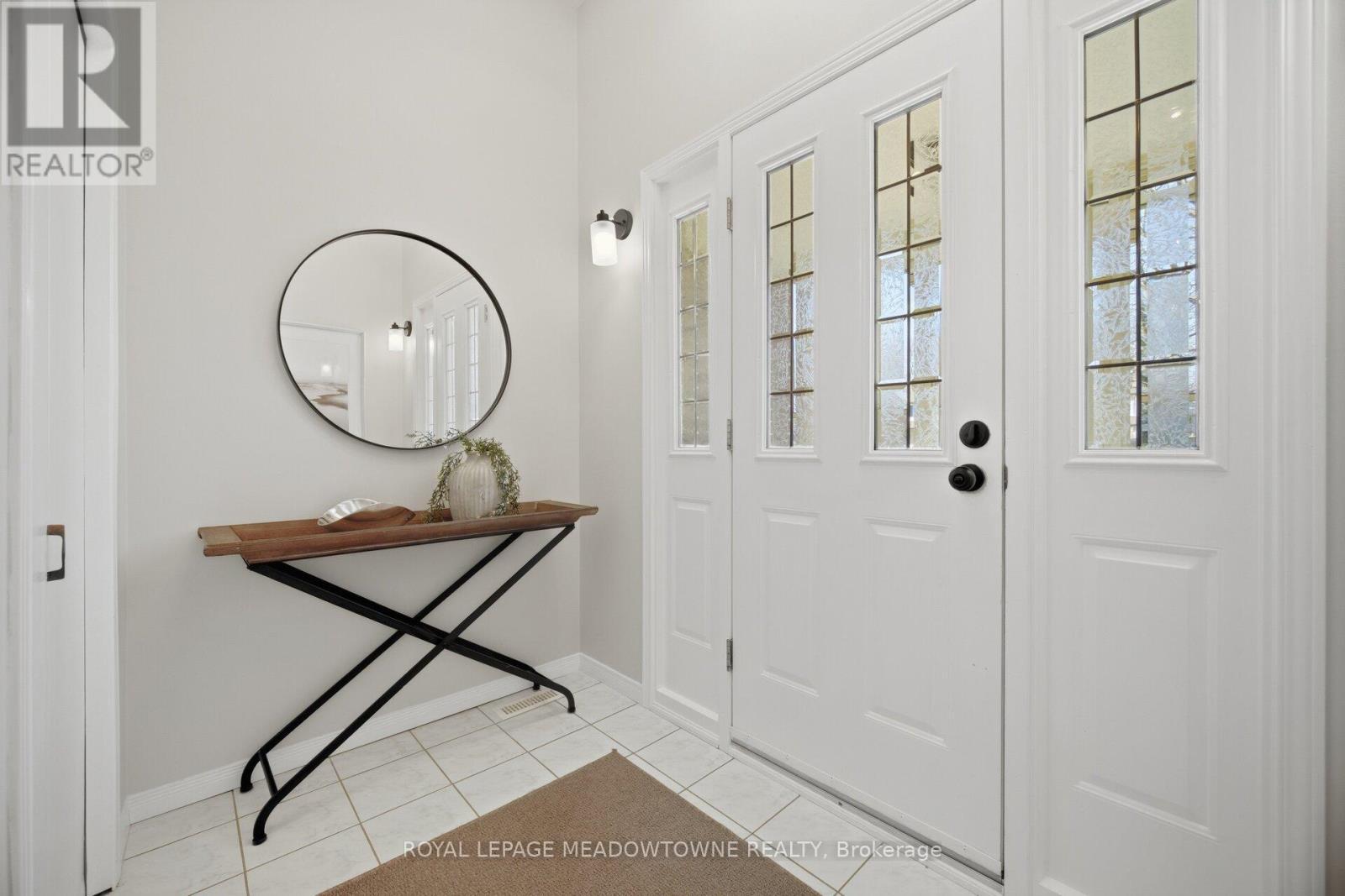 












523 TRAFALGAR COURT

,
Milton,




Ontario
L9T3A8


