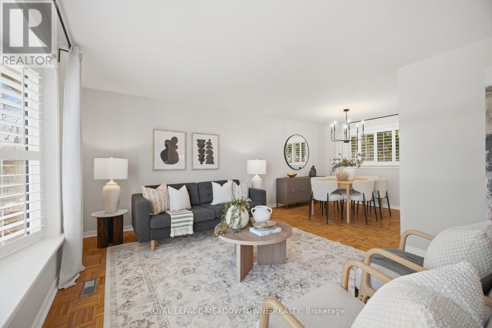 












523 TRAFALGAR COURT

,
Milton,




Ontario
L9T3A8

