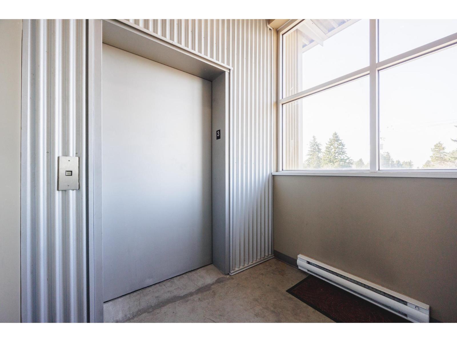 












301 8268 120 STREET

,
Surrey,




British Columbia
V3W3N4

