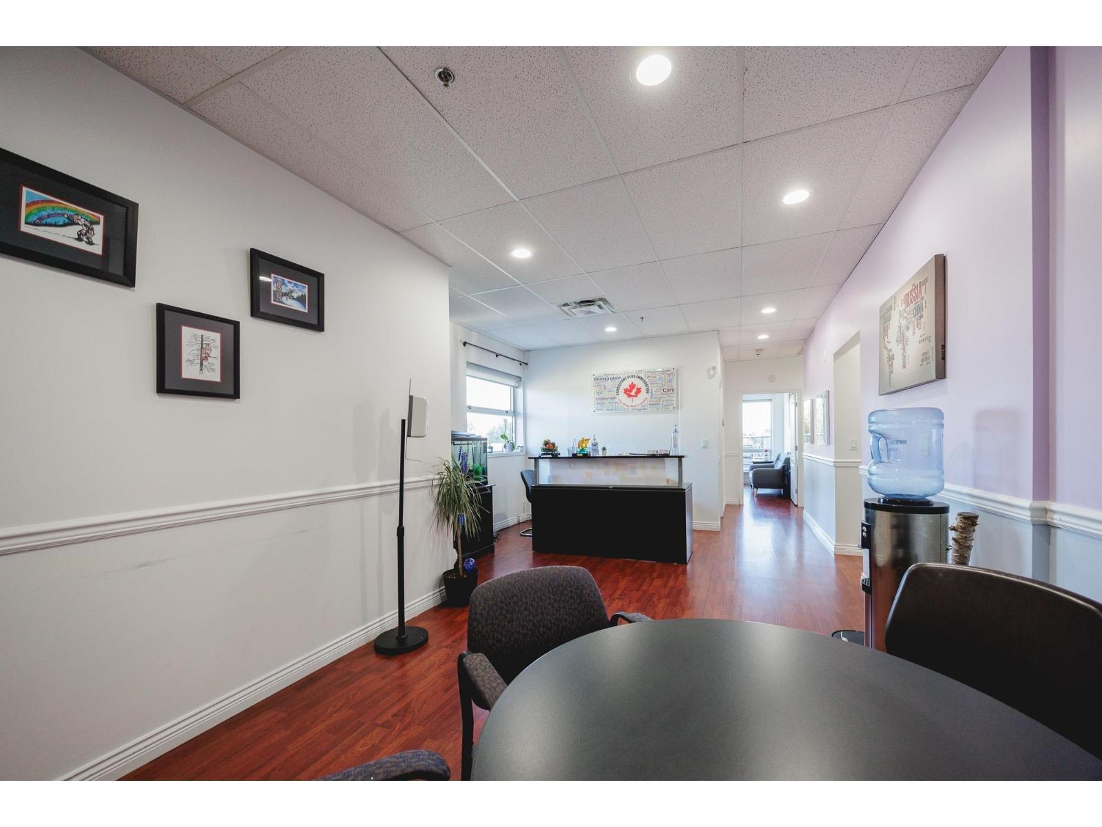 












301 8268 120 STREET

,
Surrey,




British Columbia
V3W3N4

