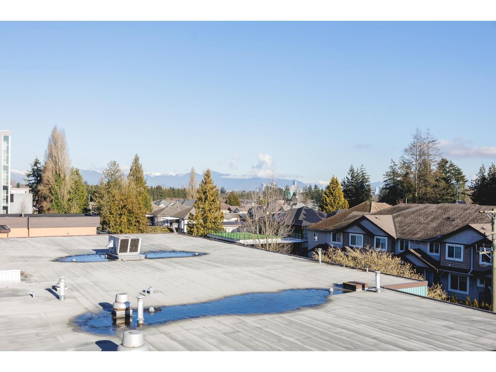 












301 8268 120 STREET

,
Surrey,




British Columbia
V3W3N4

