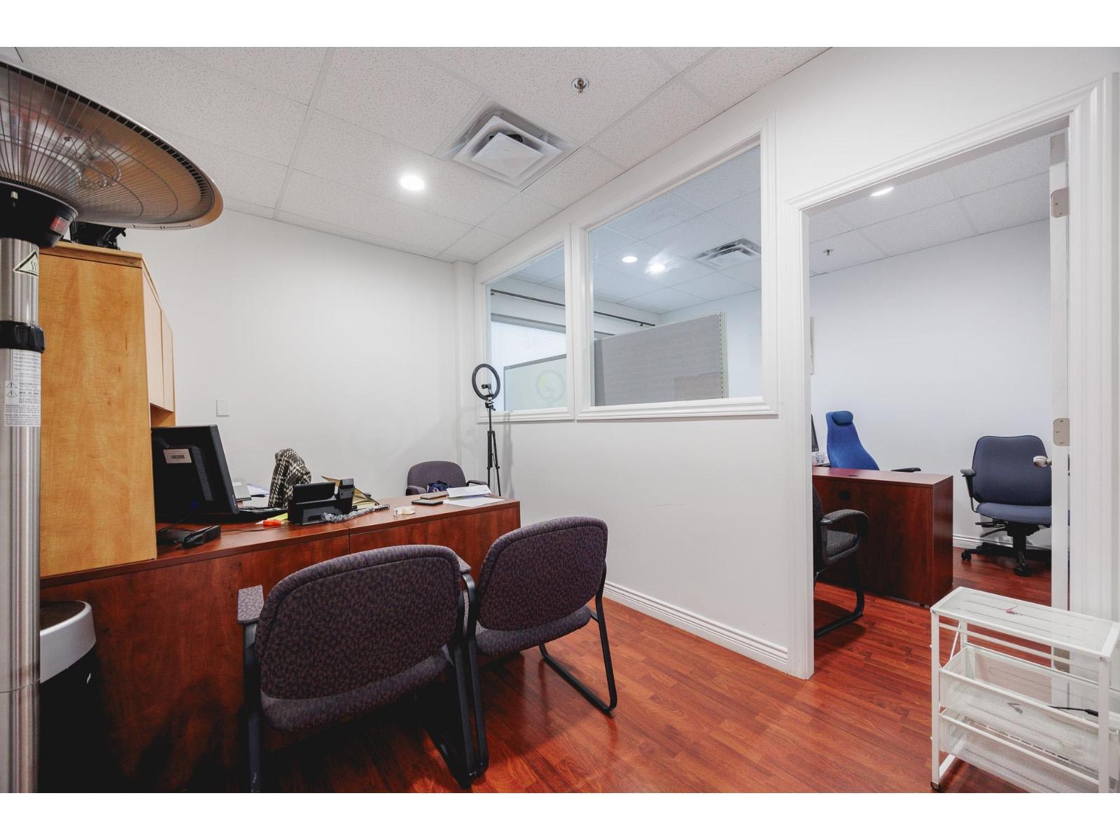 












301 8268 120 STREET

,
Surrey,




British Columbia
V3W3N4

