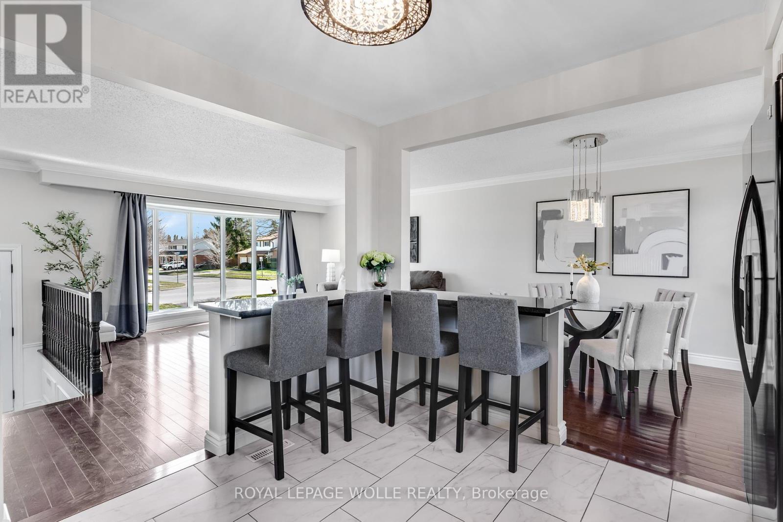 












86 MCGARRY DRIVE

,
Kitchener,




Ontario
N2N1A4

