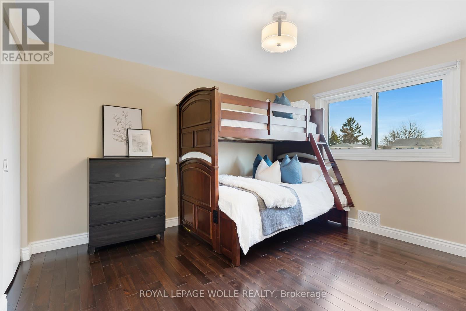 












86 MCGARRY DRIVE

,
Kitchener,




Ontario
N2N1A4

