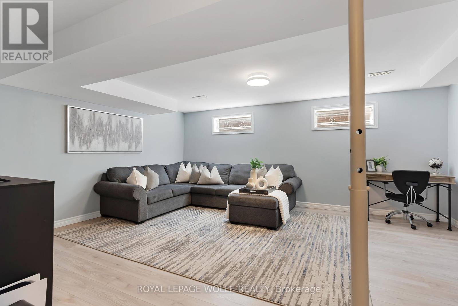 












86 MCGARRY DRIVE

,
Kitchener,




Ontario
N2N1A4

