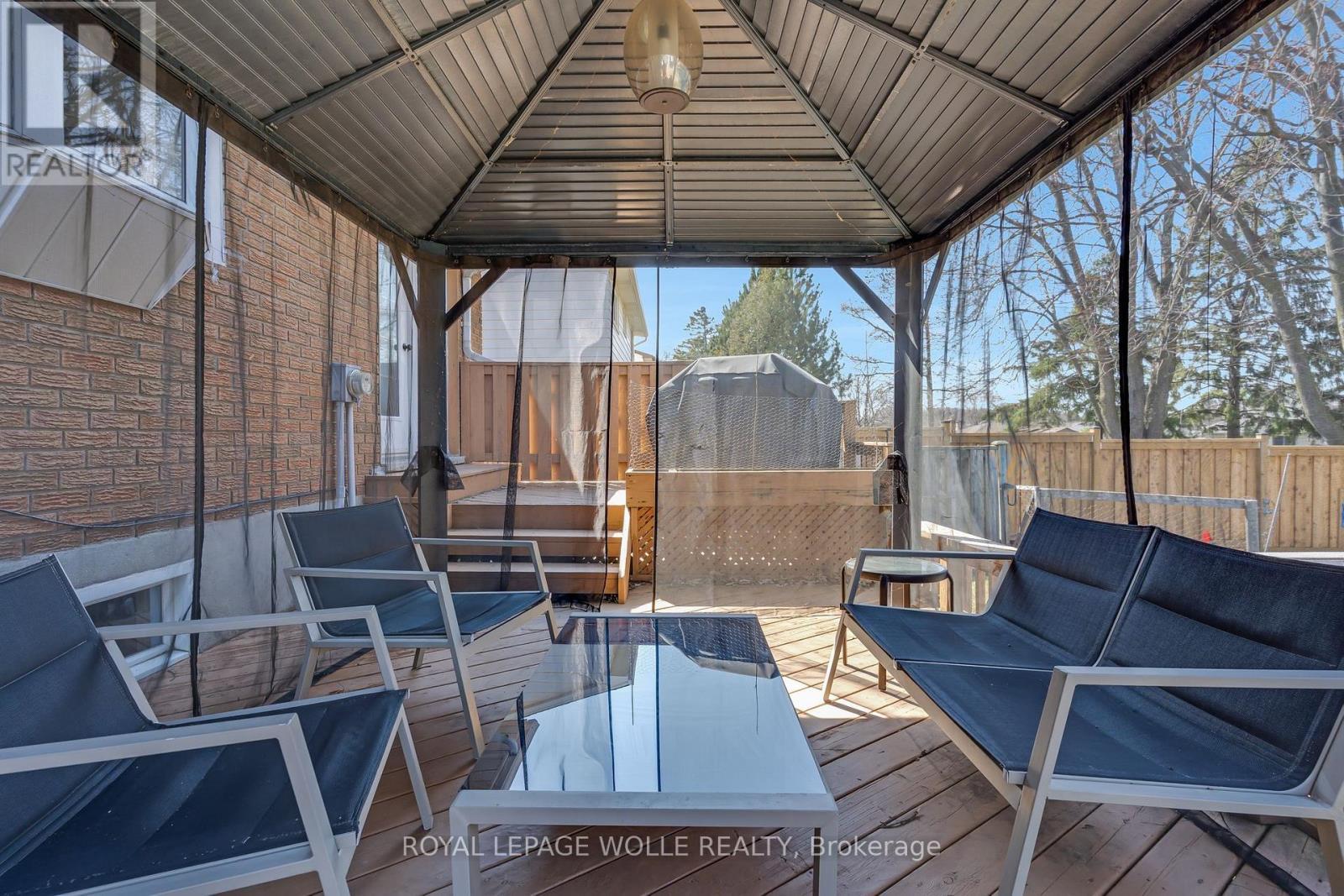 












86 MCGARRY DRIVE

,
Kitchener,




Ontario
N2N1A4

