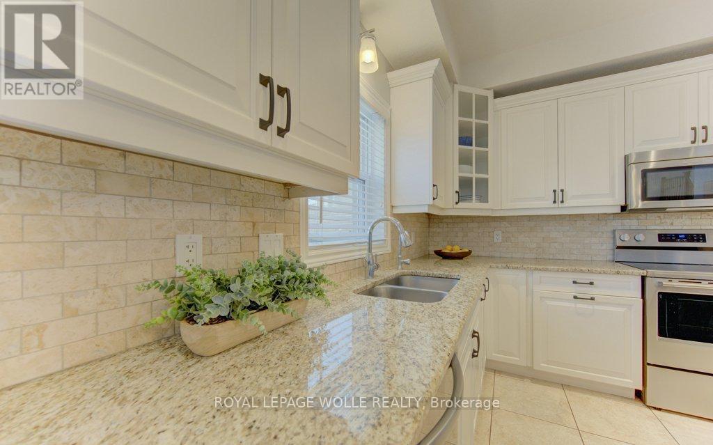 












414 ZELLER DRIVE

,
Waterloo,




Ontario
N2A0C7

