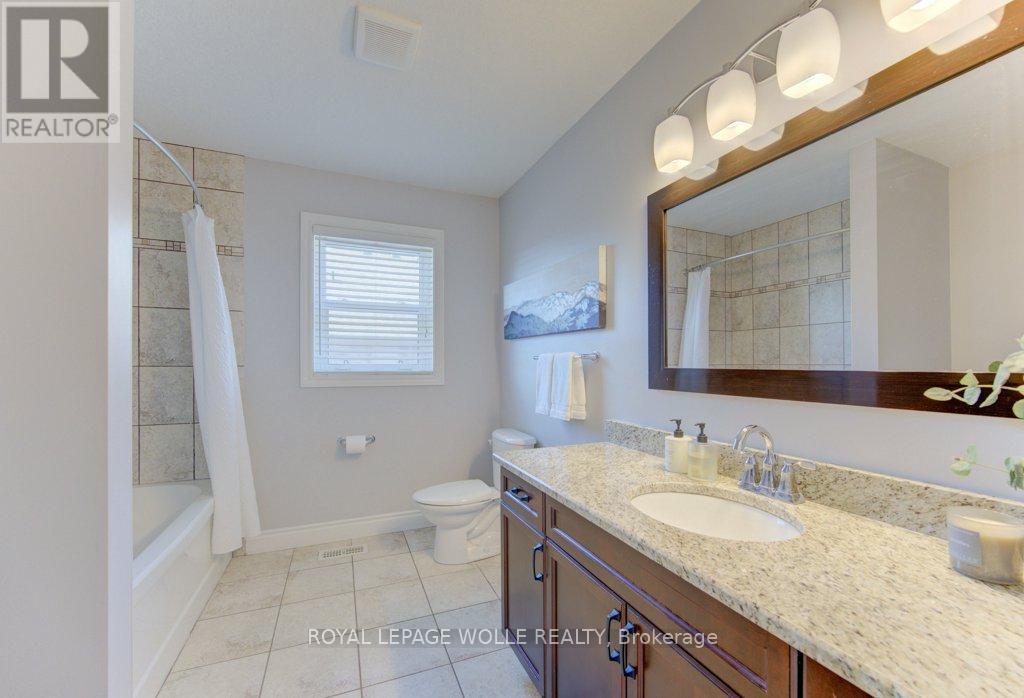 












414 ZELLER DRIVE

,
Waterloo,




Ontario
N2A0C7

