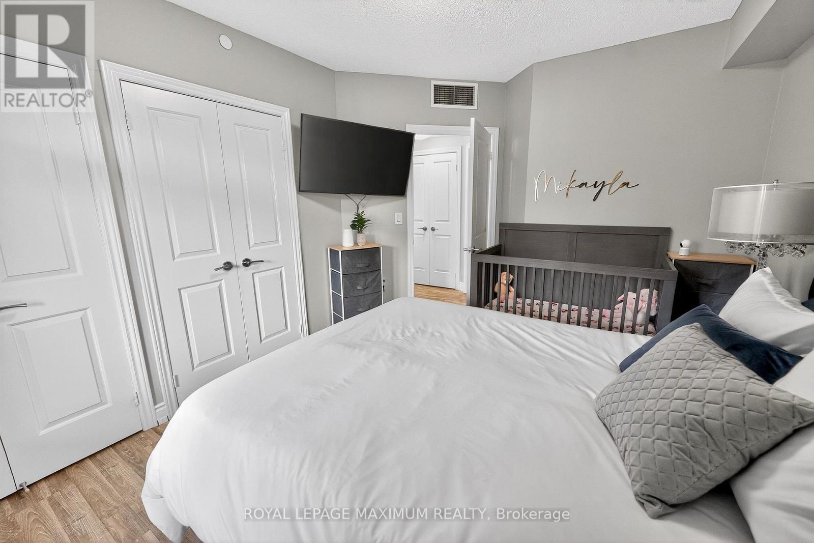 












209 - 149 CHURCH STREET

,
King,




Ontario
L0G1T0

