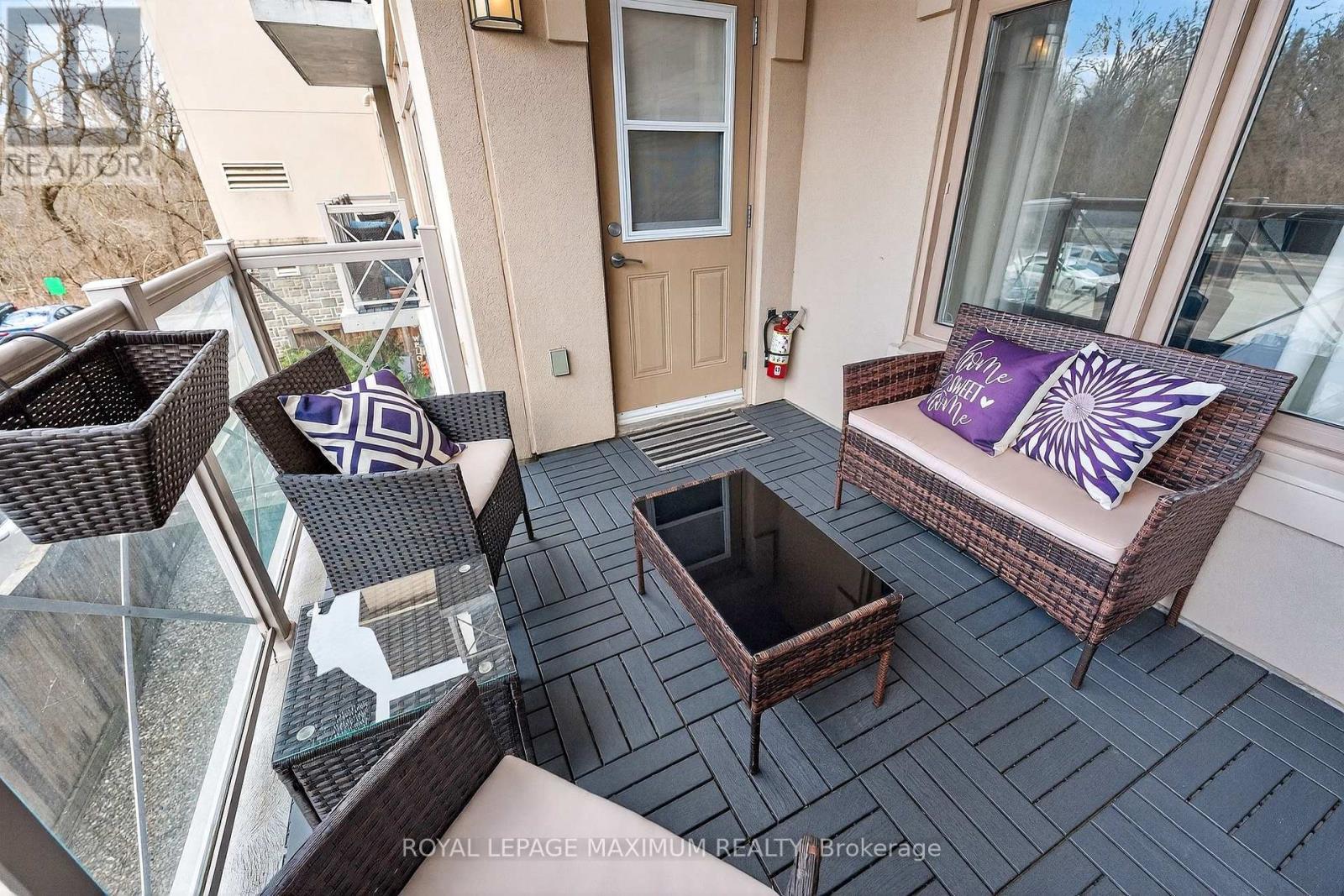 












209 - 149 CHURCH STREET

,
King,




Ontario
L0G1T0

