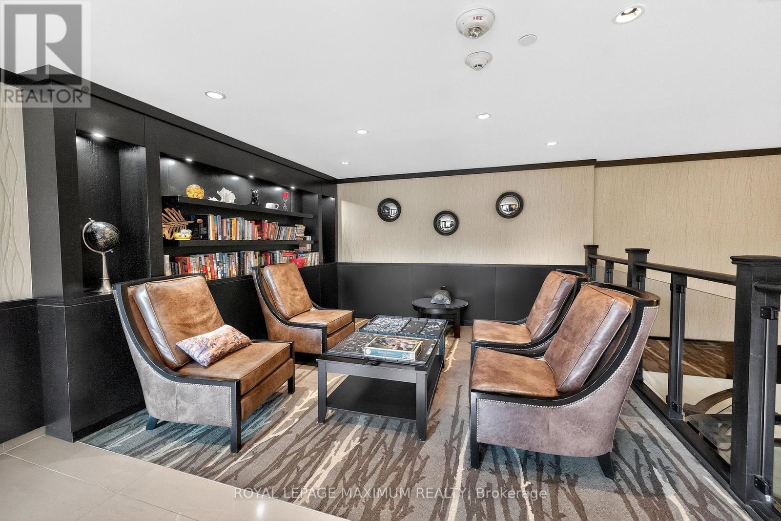 












209 - 149 CHURCH STREET

,
King,




Ontario
L0G1T0


