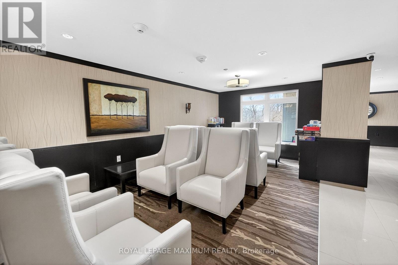 












209 - 149 CHURCH STREET

,
King,




Ontario
L0G1T0

