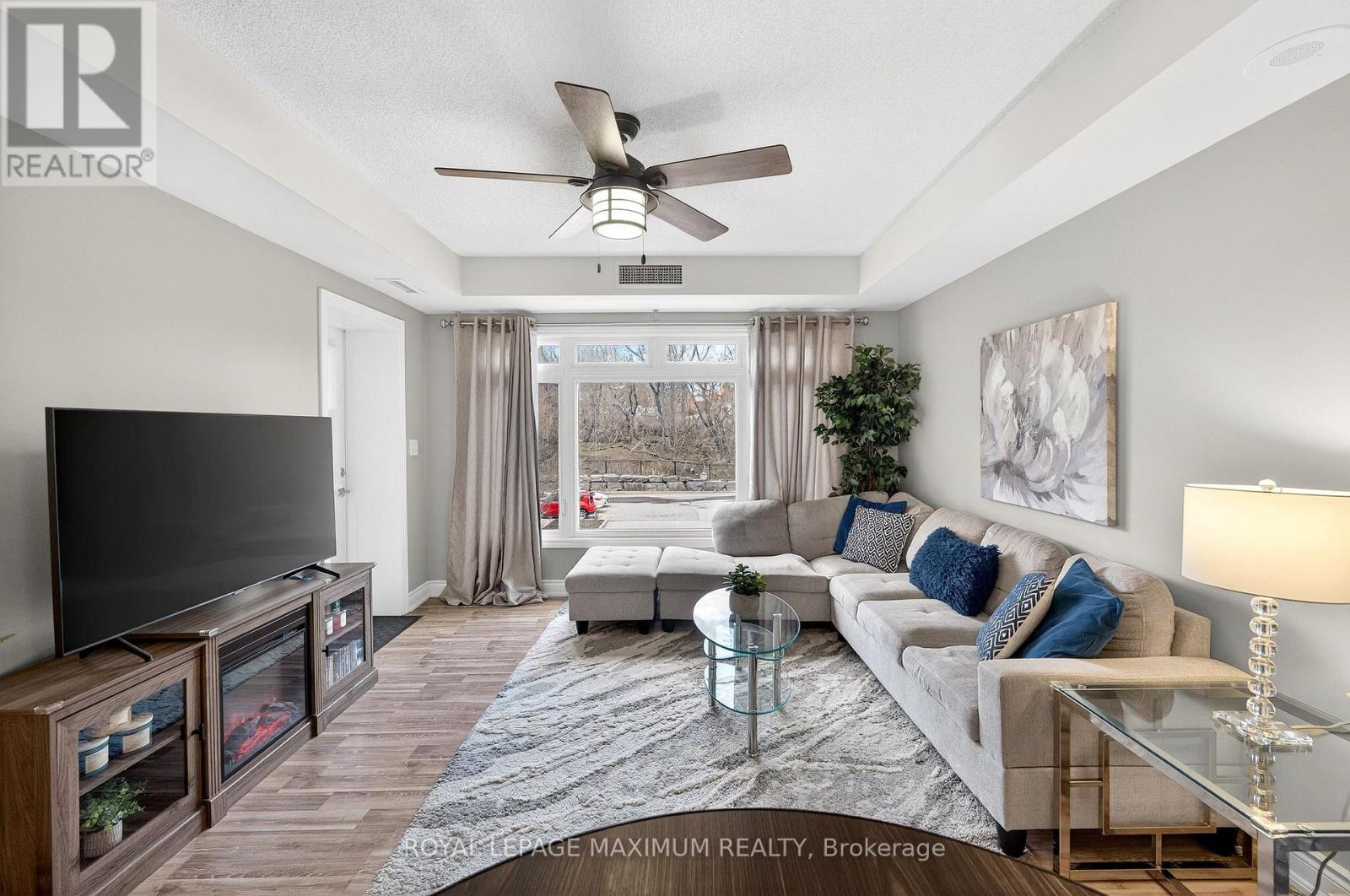












209 - 149 CHURCH STREET

,
King,




Ontario
L0G1T0

