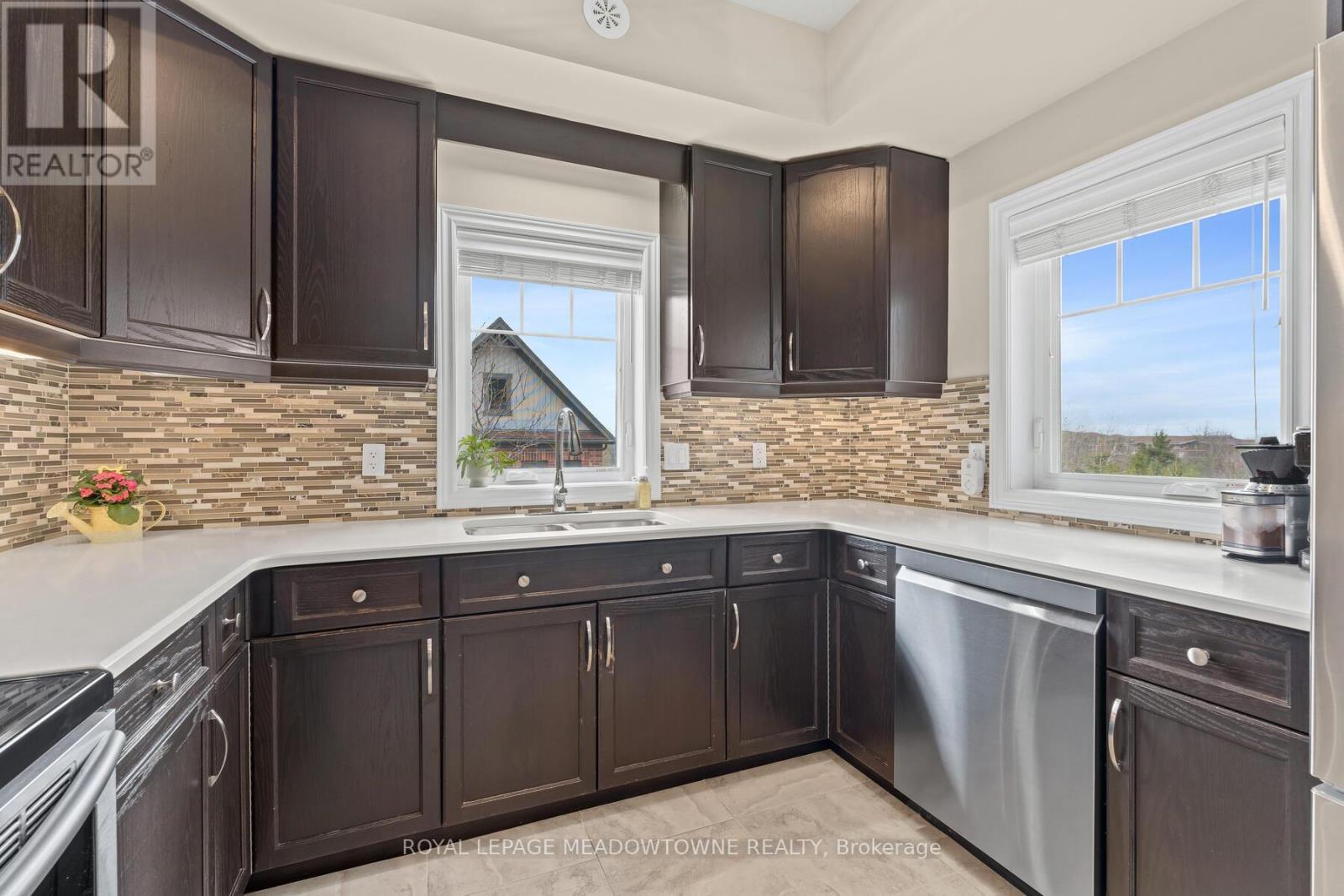 












20 - 39 KAY CRESCENT

,
Guelph,




Ontario
N1L0N5

