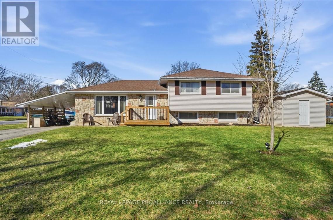 












24 MELROSE CRESCENT

,
Belleville (Belleville Ward),




Ontario
K8N1X9

