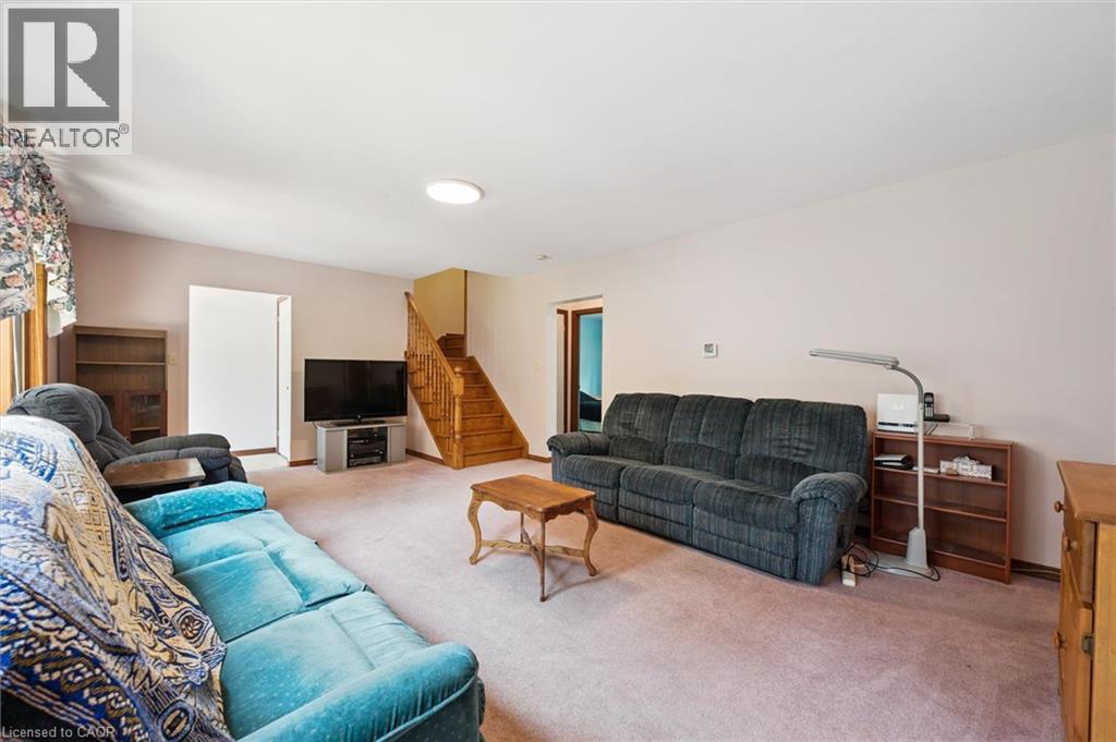 












69 NOTTINGHAM Street

,
Guelph,




Ontario
N1H3M9

