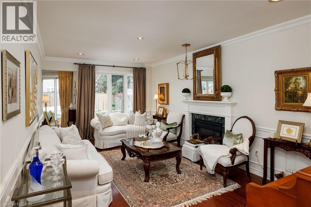 












2030 BANBURY Crescent

,
Oakville,




Ontario
L6H5P9

