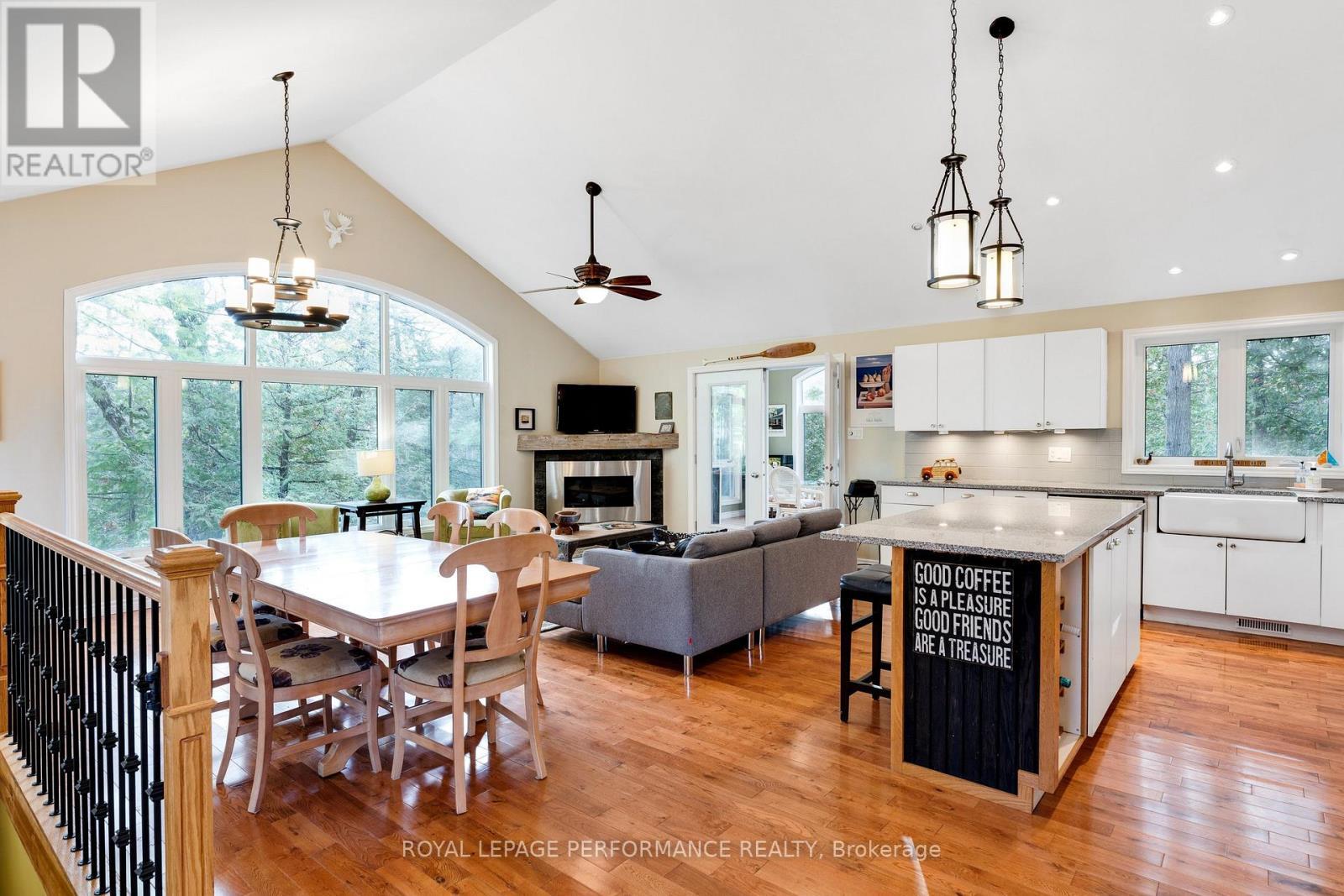 












1020 CARSON TRAIL ROAD

,
Frontenac (Frontenac North),




Ontario
K0H2R0

