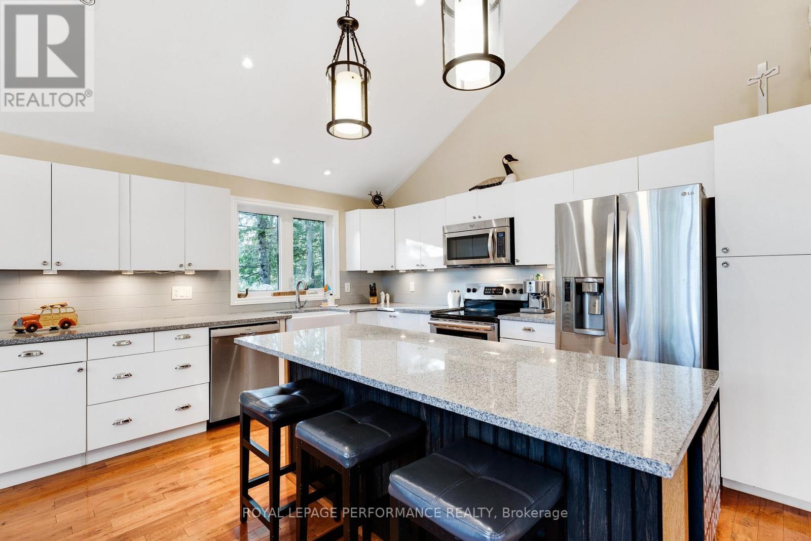 












1020 CARSON TRAIL ROAD

,
Frontenac (Frontenac North),




Ontario
K0H2R0

