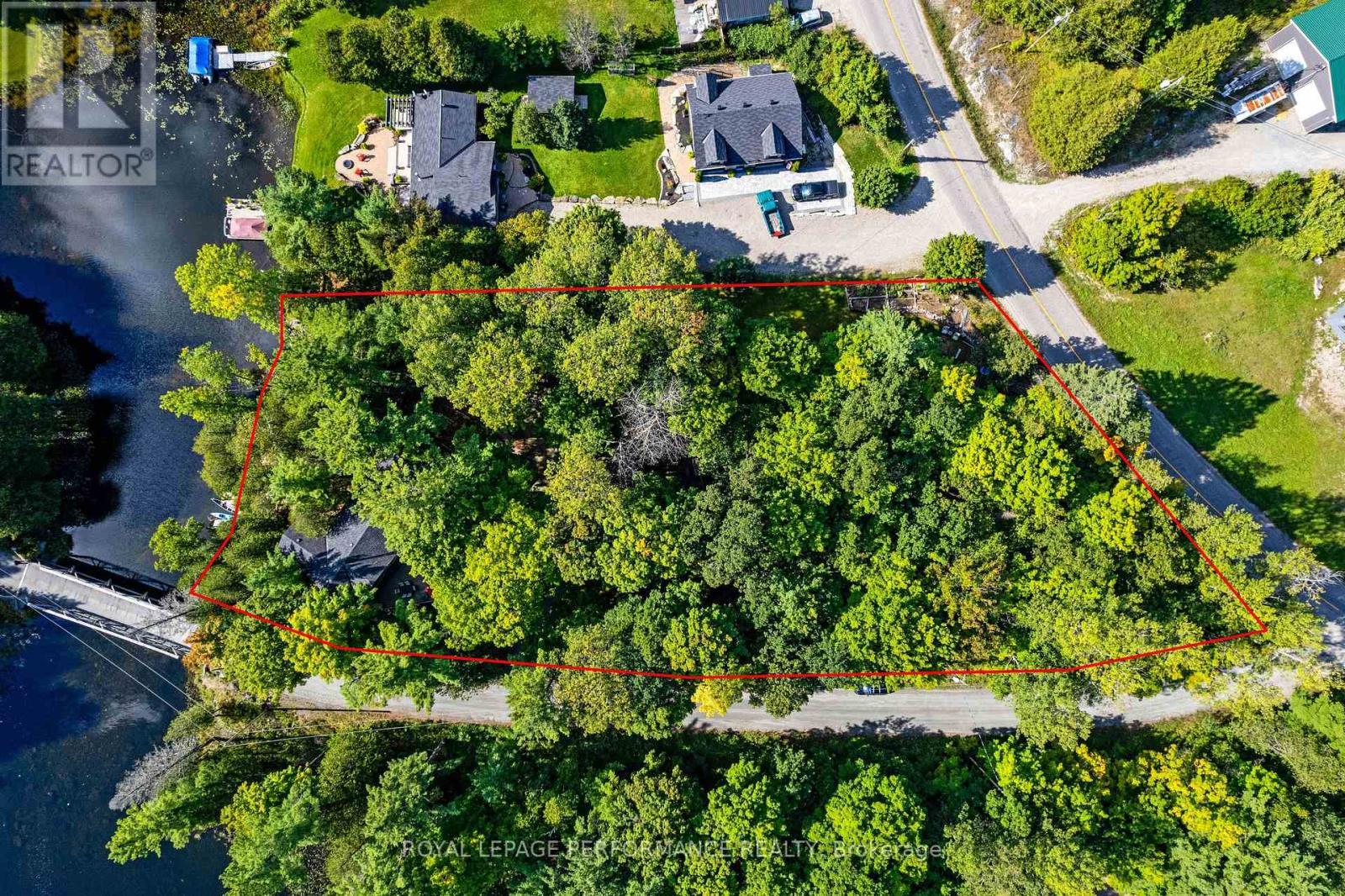 












1020 CARSON TRAIL ROAD

,
Frontenac (Frontenac North),




Ontario
K0H2R0

