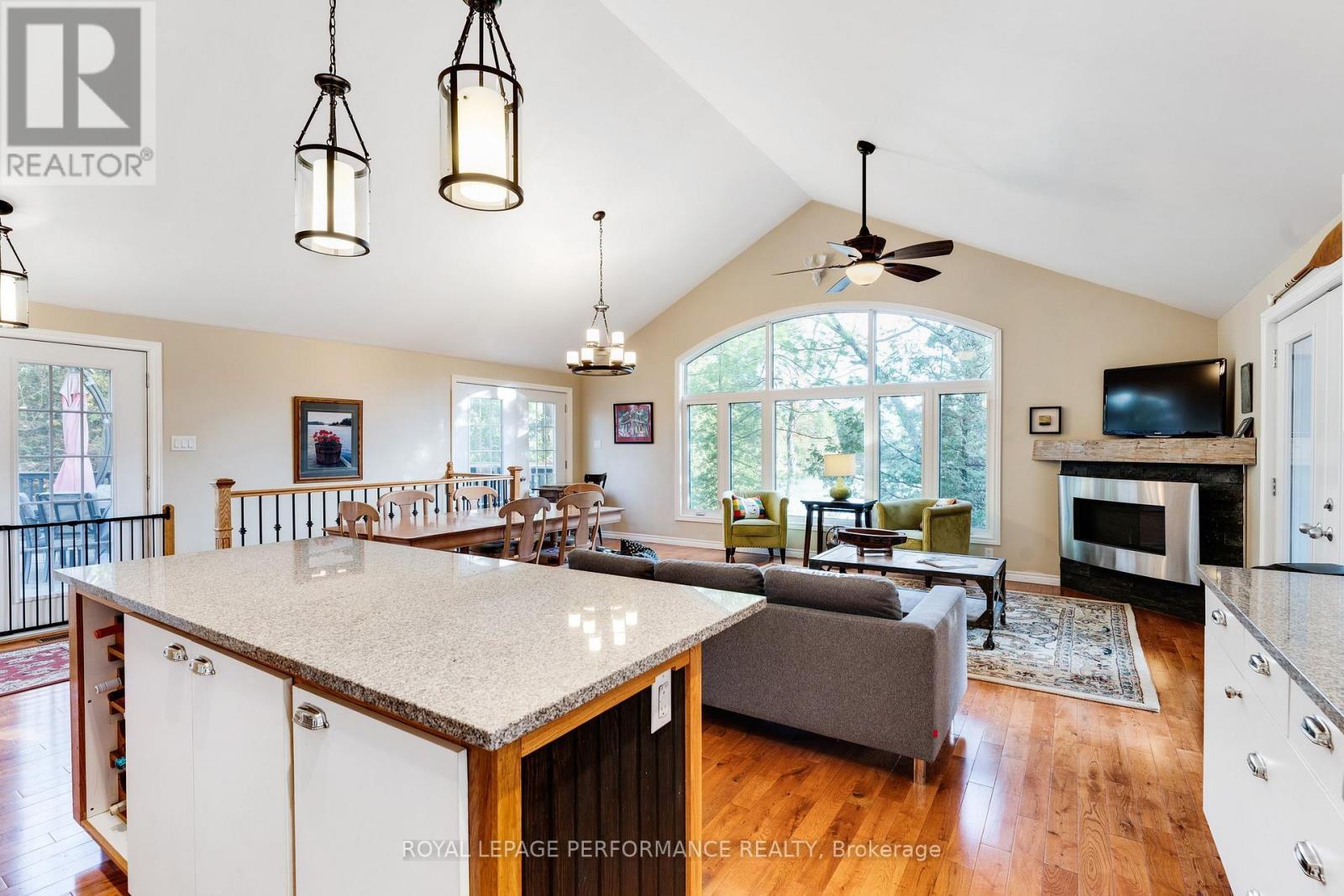 












1020 CARSON TRAIL ROAD

,
Frontenac (Frontenac North),




Ontario
K0H2R0

