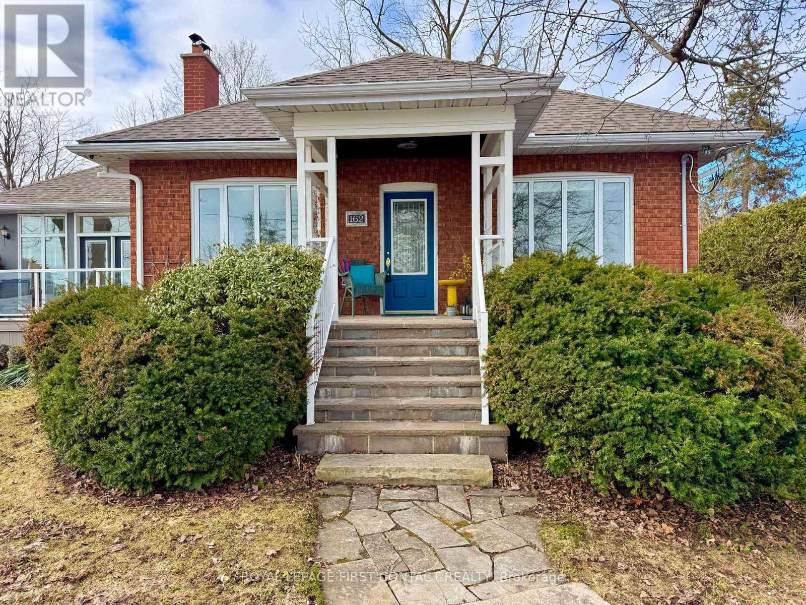 












162 KEMPENFELT DRIVE

,
Barrie,




Ontario
L4M1C2

