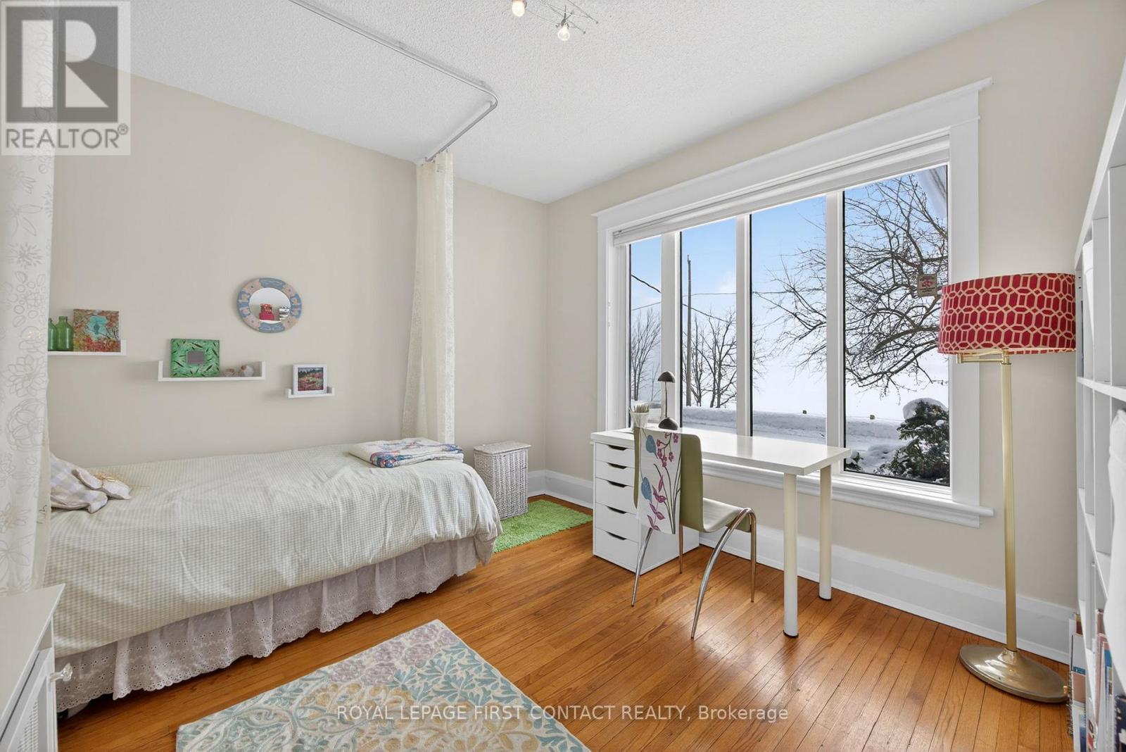 












162 KEMPENFELT DRIVE

,
Barrie,




Ontario
L4M1C2

