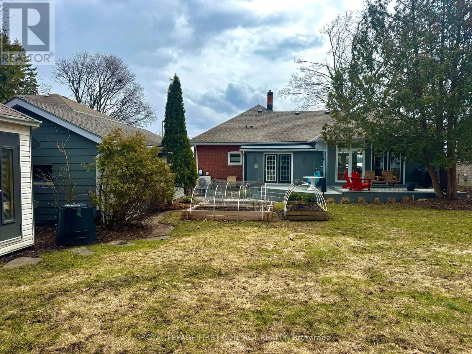 












162 KEMPENFELT DRIVE

,
Barrie,




Ontario
L4M1C2

