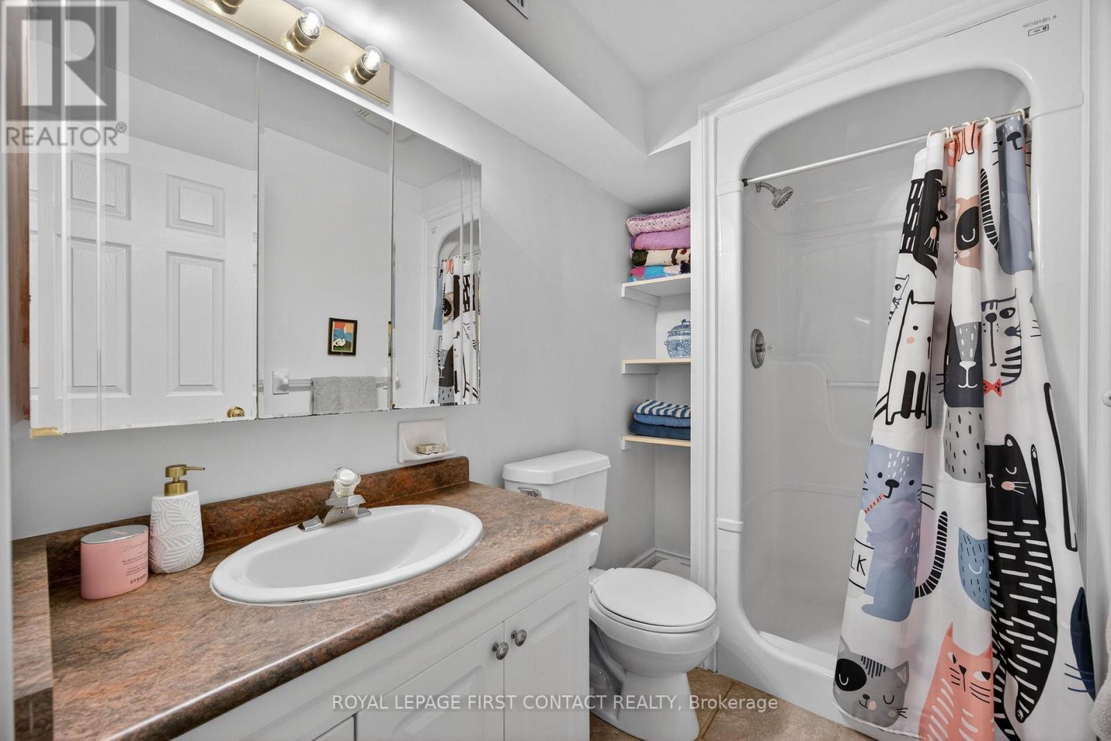 












162 KEMPENFELT DRIVE

,
Barrie,




Ontario
L4M1C2

