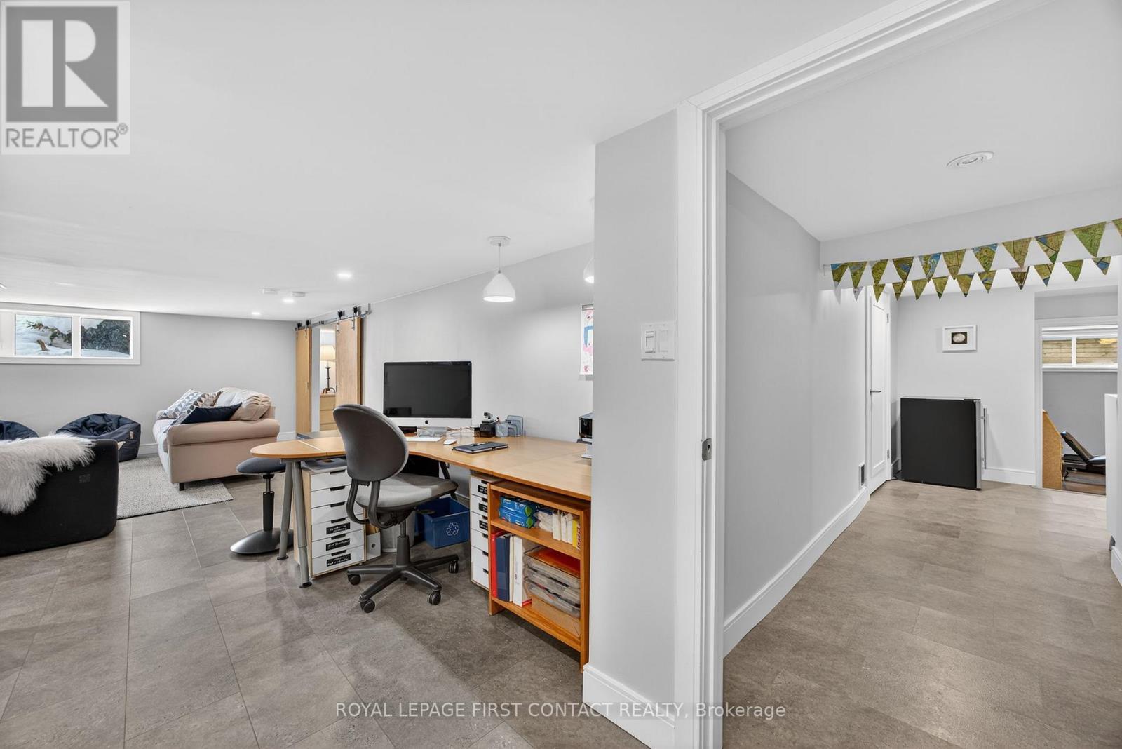 












162 KEMPENFELT DRIVE

,
Barrie,




Ontario
L4M1C2

