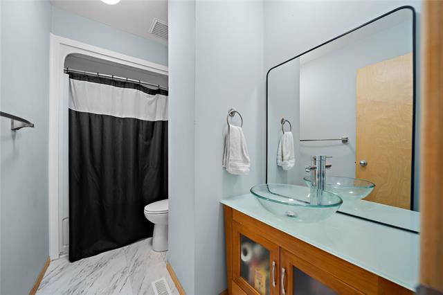 









130


Lake Village

RD,
Winnipeg,




MB
R3T 4M8

