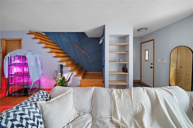 









130


Lake Village

RD,
Winnipeg,




MB
R3T 4M8

