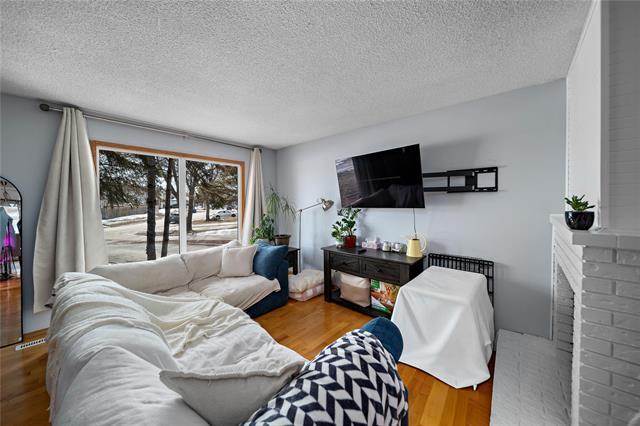 









130


Lake Village

RD,
Winnipeg,




MB
R3T 4M8

