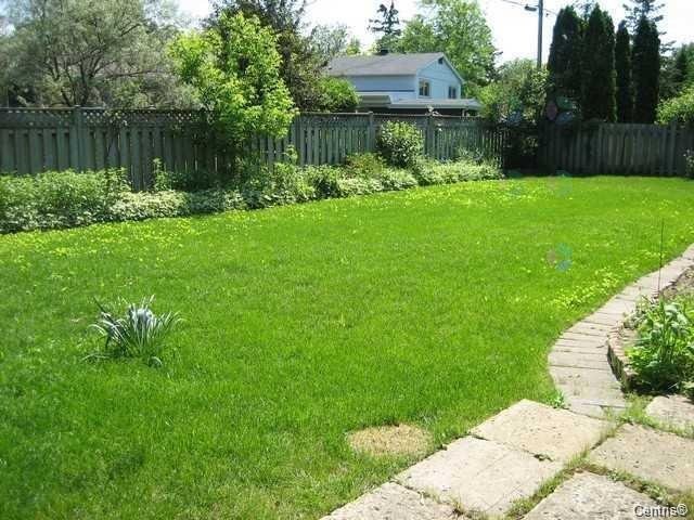 









188


Av. Rowan

,
Beaconsfield,




QC
H9W1J6

