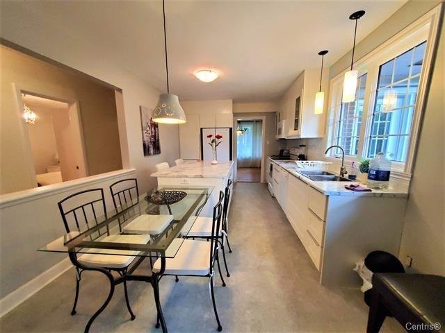 









188


Av. Rowan

,
Beaconsfield,




QC
H9W1J6

