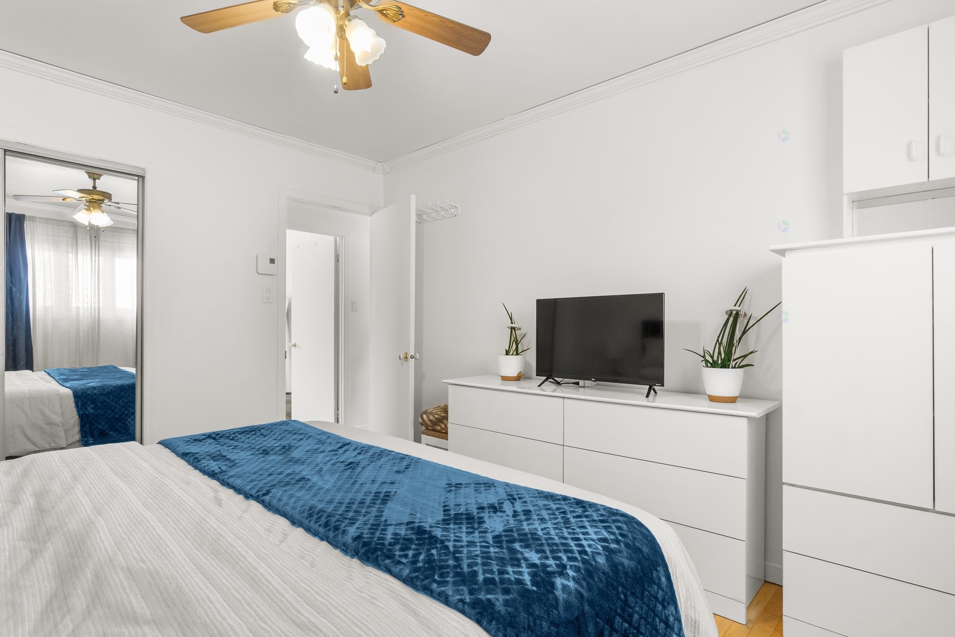 









122


Place Monseigneur-Comtois

,
Trois-Rivières,




QC
G8T1X3

