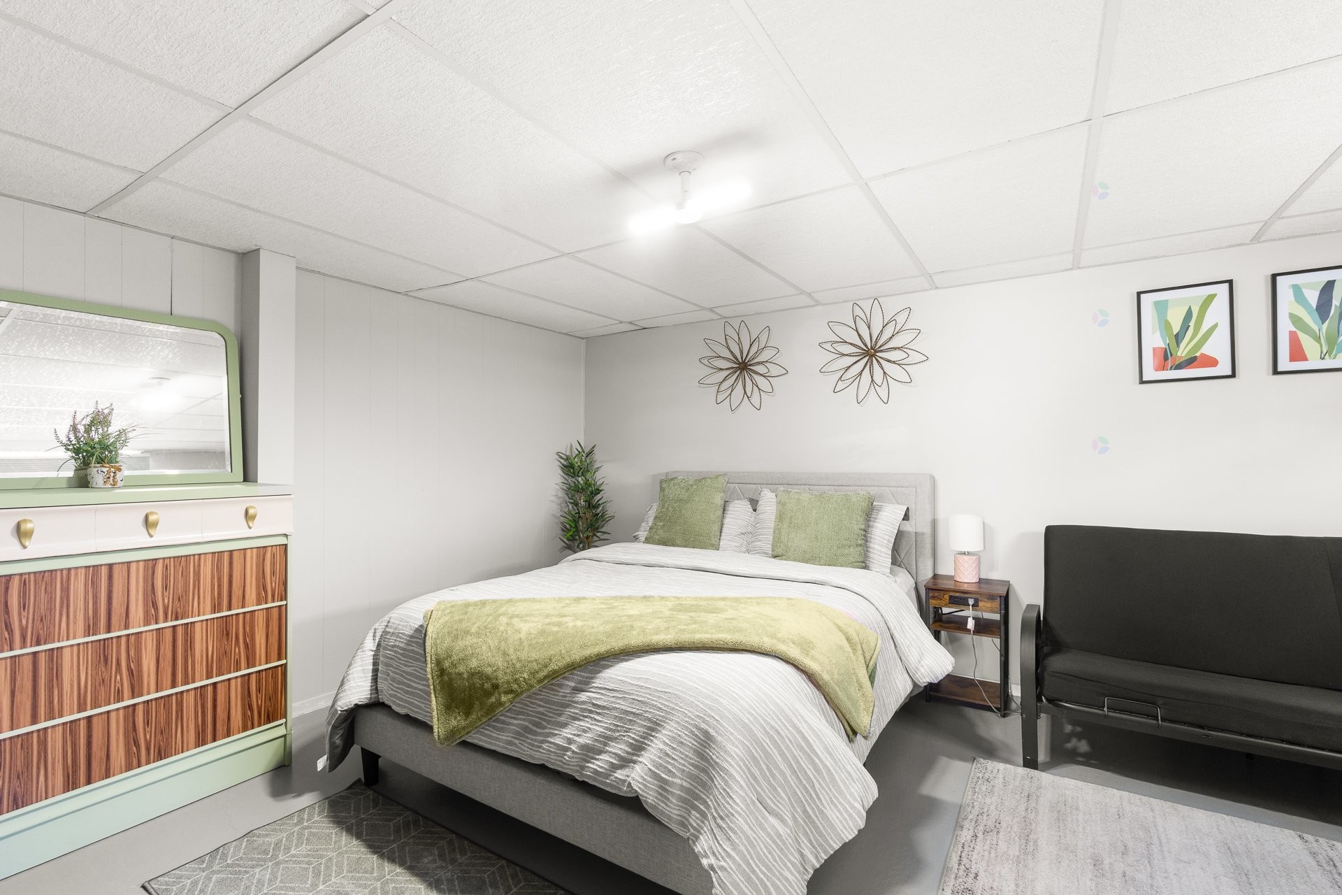 









122


Place Monseigneur-Comtois

,
Trois-Rivières,




QC
G8T1X3

