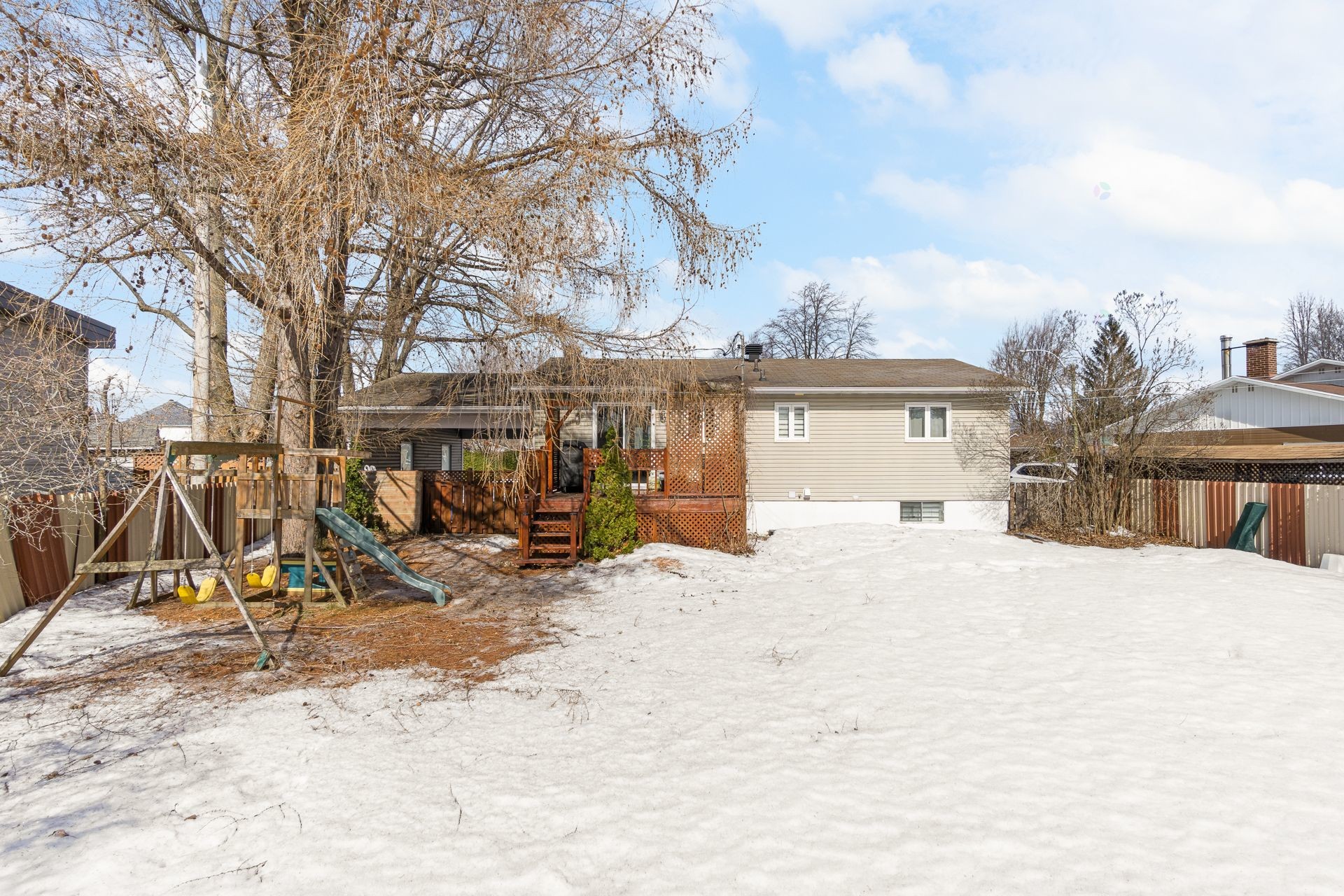 









122


Place Monseigneur-Comtois

,
Trois-Rivières,




QC
G8T1X3

