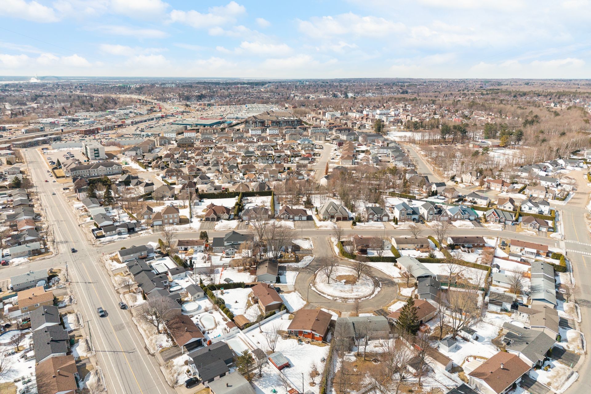 









122


Place Monseigneur-Comtois

,
Trois-Rivières,




QC
G8T1X3

