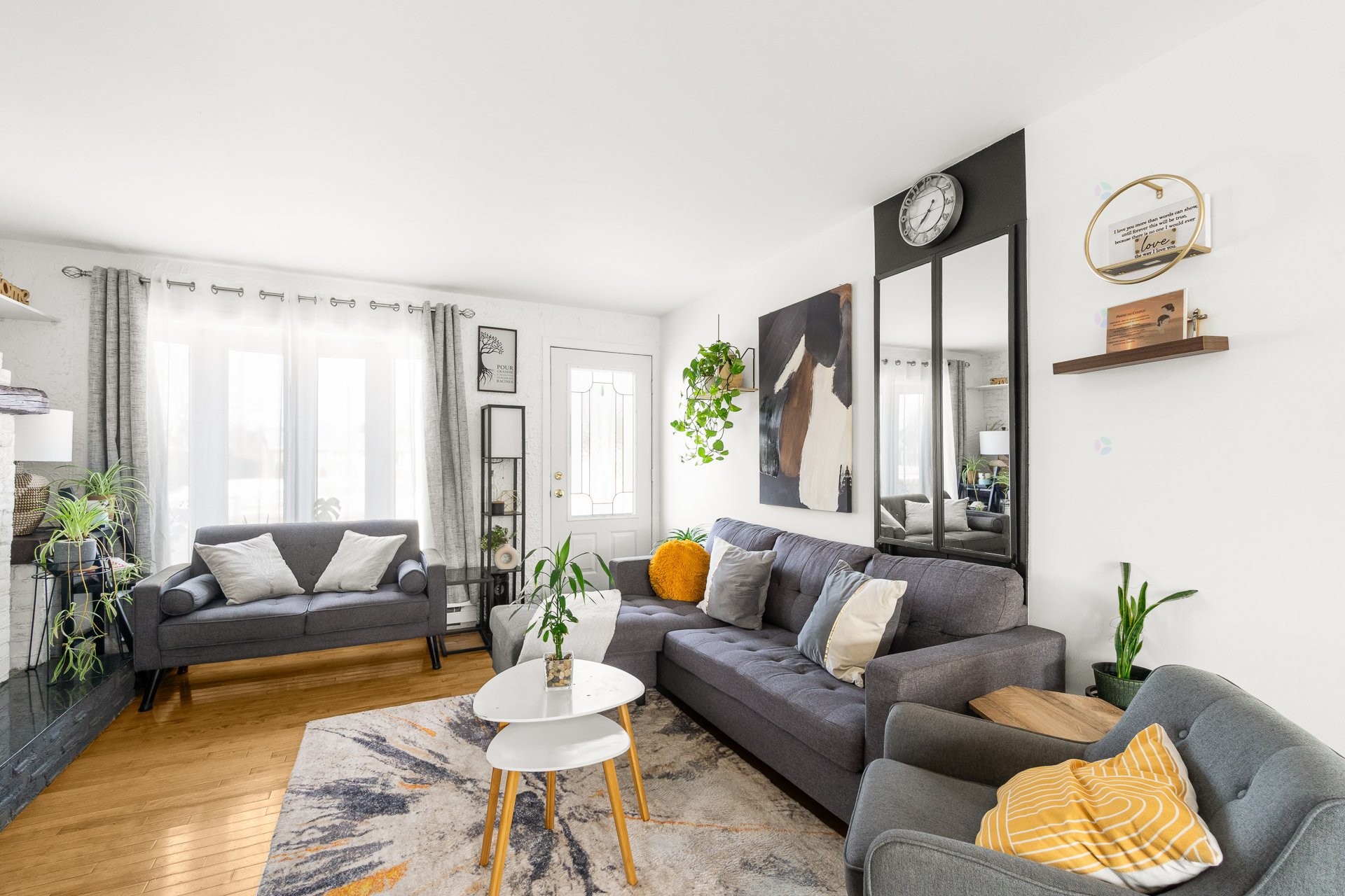 









122


Place Monseigneur-Comtois

,
Trois-Rivières,




QC
G8T1X3

