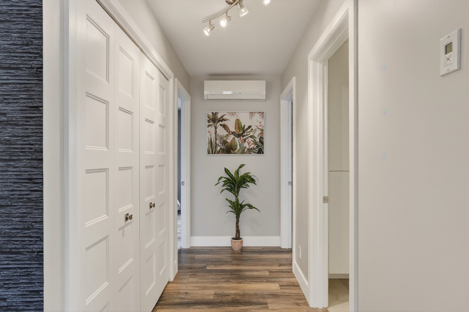 









1390


Rue Pierre-Launière

,
Trois-Rivières,




QC
G9B0V7

